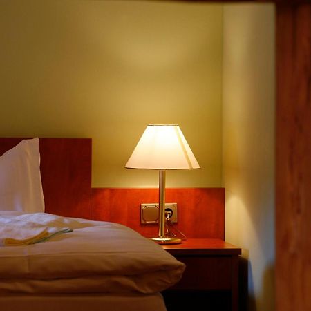 Hotel Zum Kanzler Stolberg  Bagian luar foto