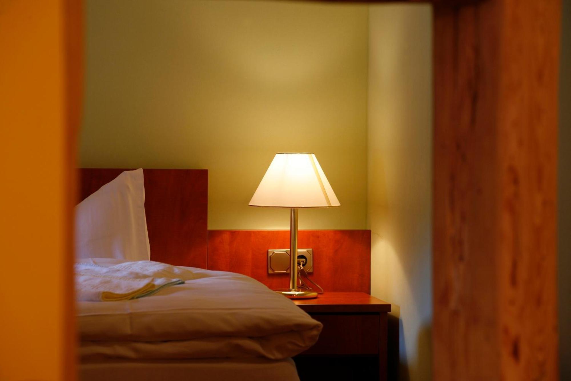 Hotel Zum Kanzler Stolberg  Bagian luar foto