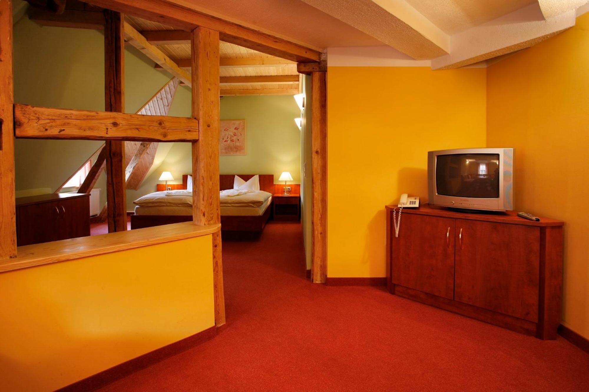 Hotel Zum Kanzler Stolberg  Bagian luar foto